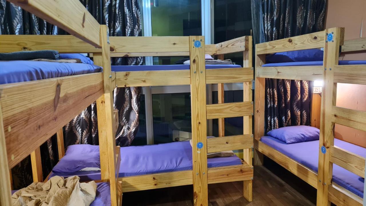 Hostel At Regalia Sky Pool กัวลาลัมเปอร์ ภายนอก รูปภาพ